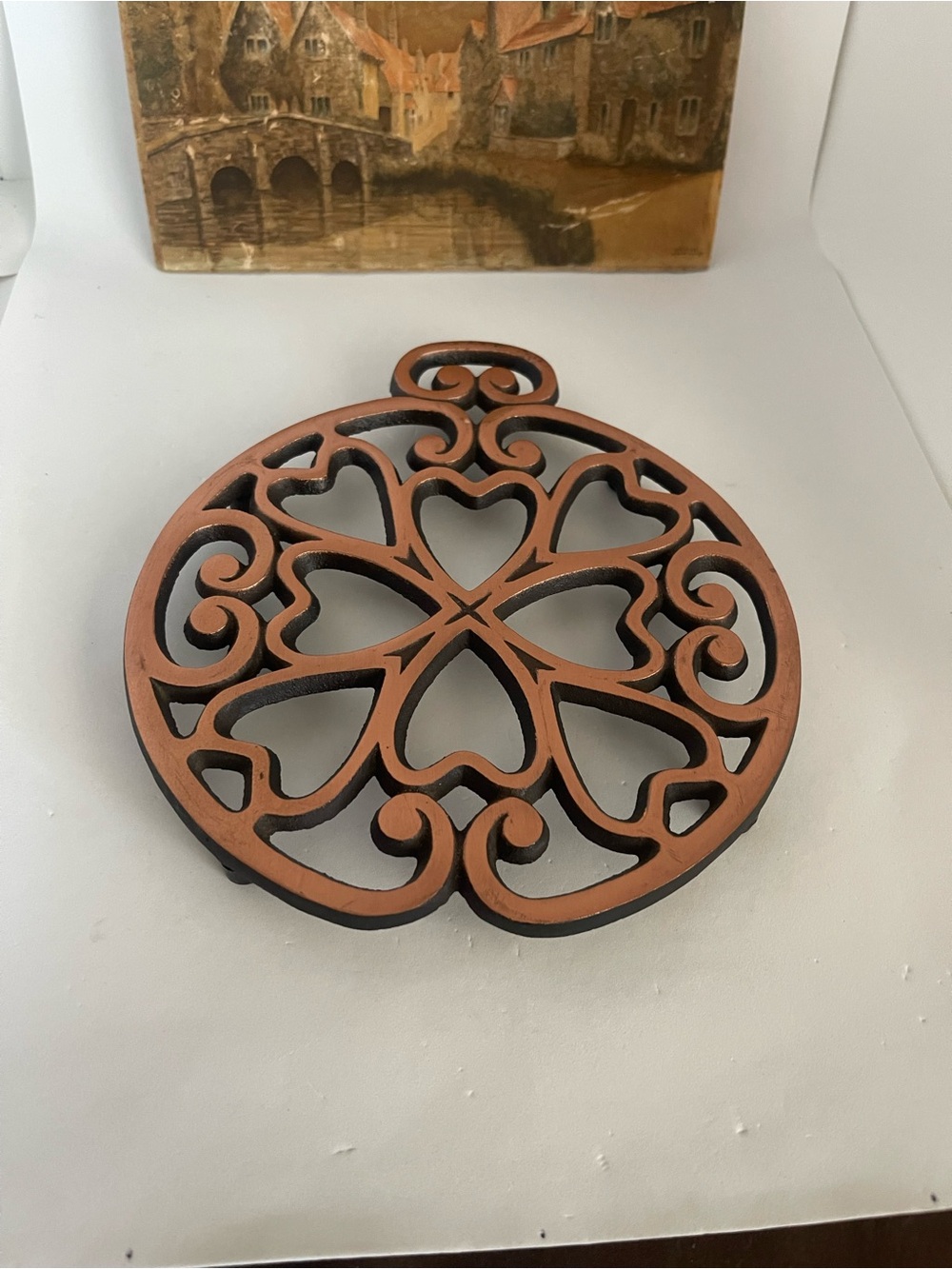Pampered chef Decorative Round Wall Trivet in Burnt Copper Brown